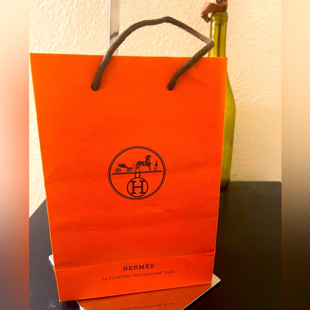 Hermes bag  8 x 6  excellent condition